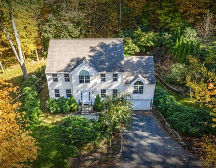 137 Nashaway Rd., Bolton MA