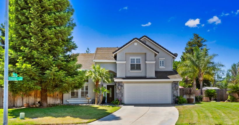 Stylish 3 Bedroom Home on Expansive Lot in Salida, CA