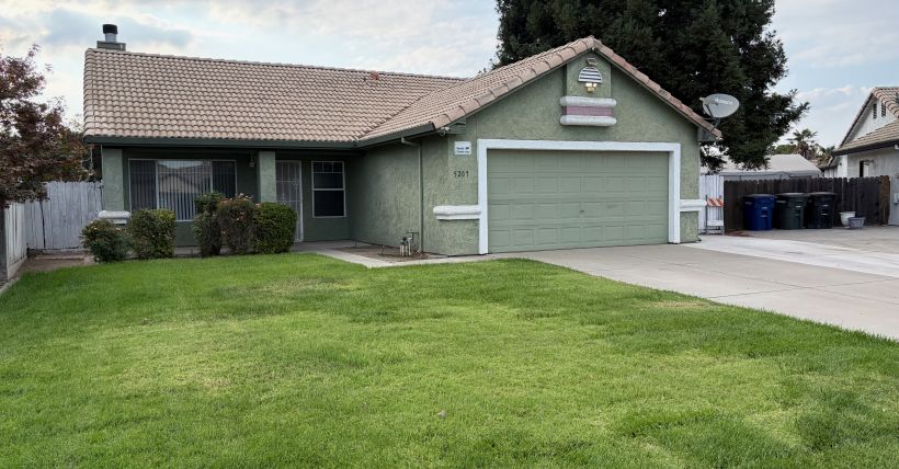 Charming 3-Bedroom, 2-Bath Single-Story Lease Home on a Cul-de-Sac Move-In Ready!