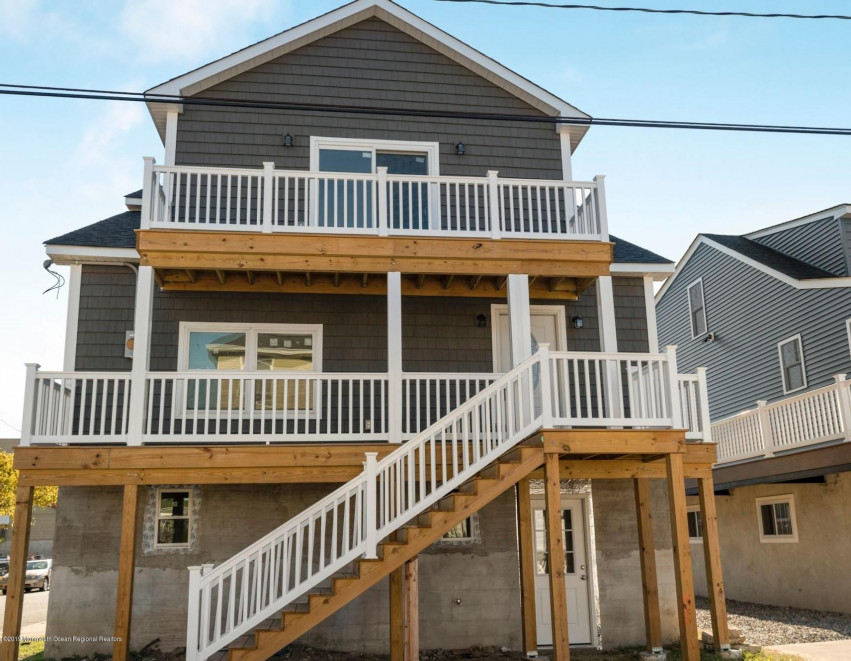 51 Waterwitch Avenue 1-3PM