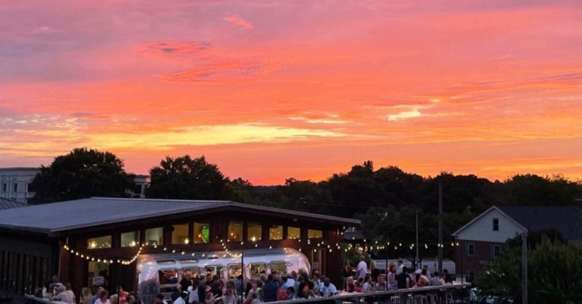 7 Alpharetta Restaurant Patios To Enjoy This Summer