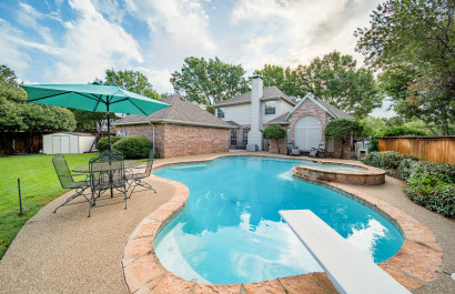 10 Homes With a Pool for Under $450,000