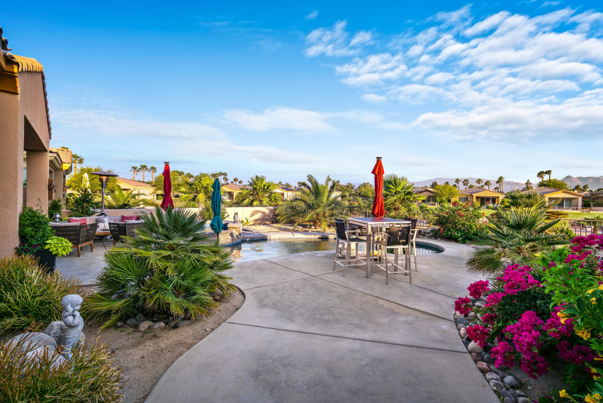 67473 Lakota Court Cathedral City Ca 499 000