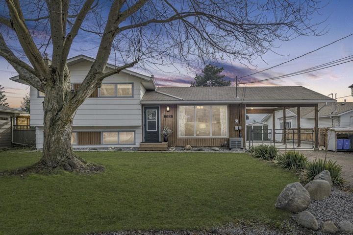 6686 Southwind Road, Vernon, BC