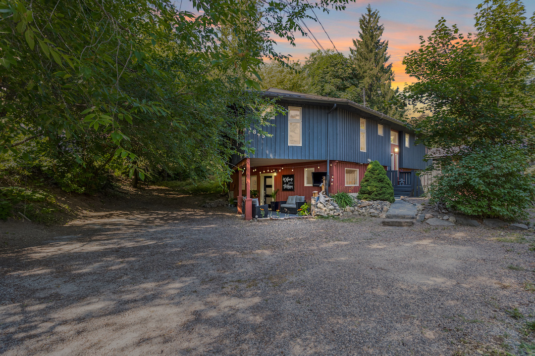 Armstrong BC Real Estate | 2845 Pleasant Valley Road