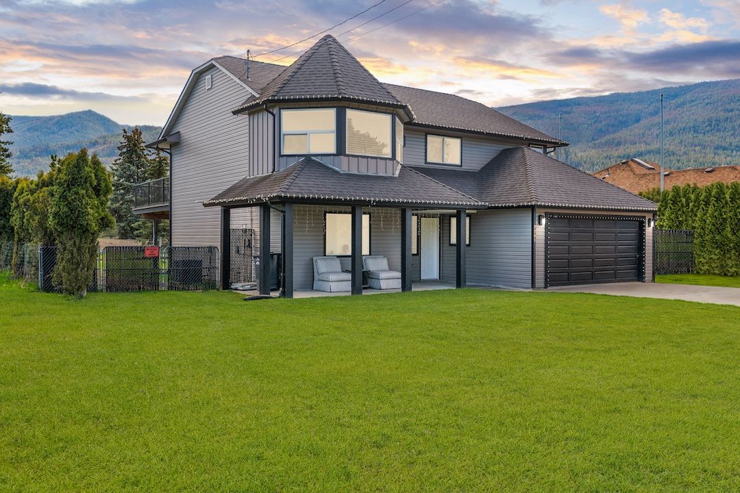 Armstrong BC Real Estate | 2260 Okanagan Street