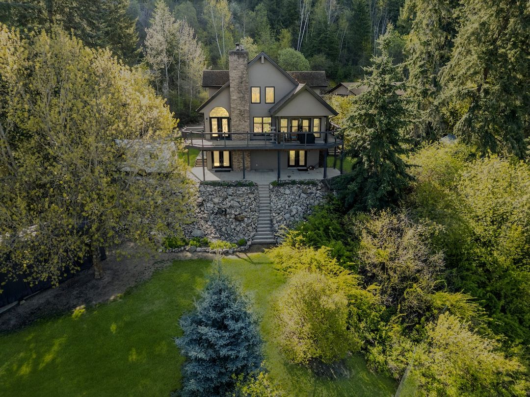 Spallumcheen BC Real Estate | 1618 Simons Road
