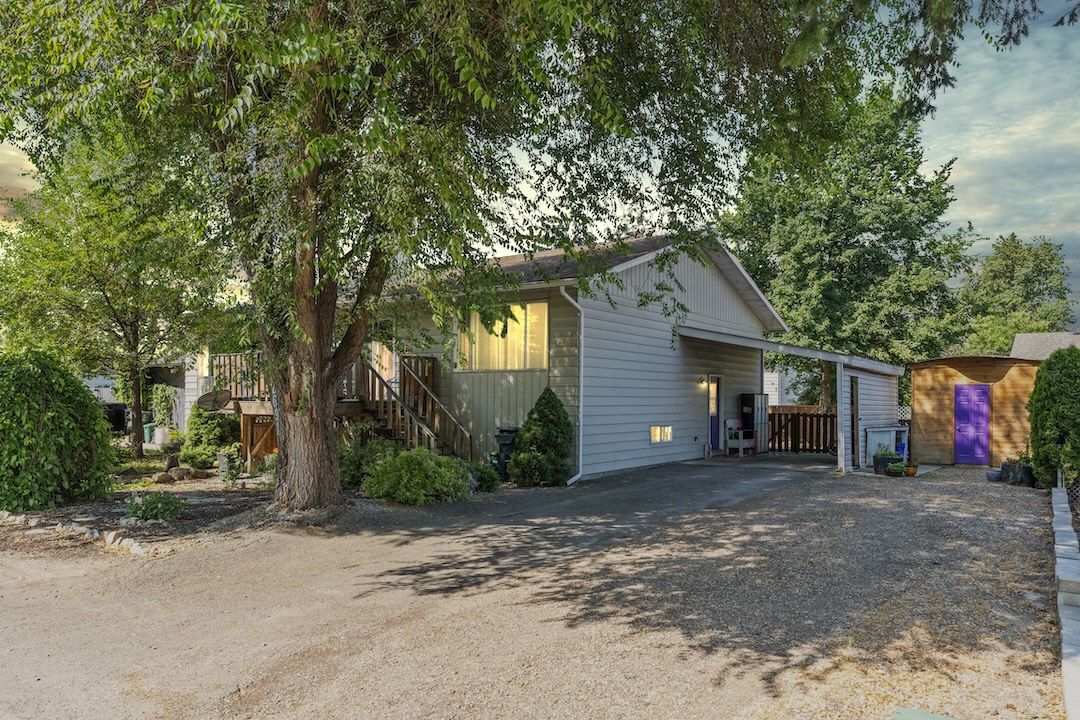 Armstrong BC Real Estate | 2691 Rosedale Place