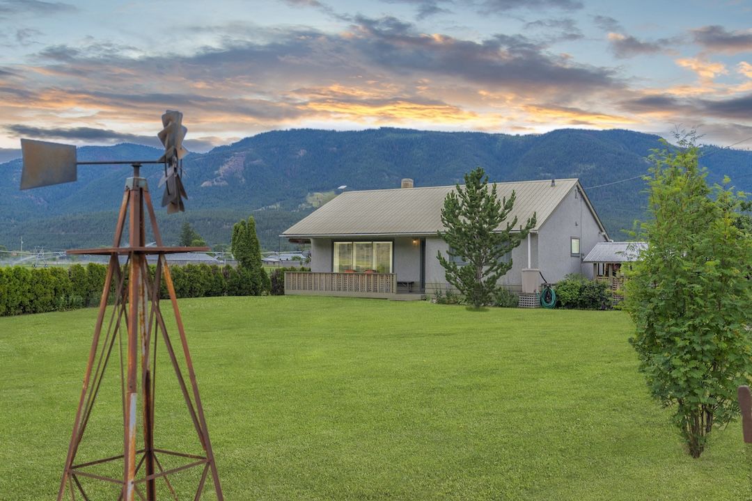 SOLD!! Westwold BC Real Estate | 5286 Kamloops Vernon Highway