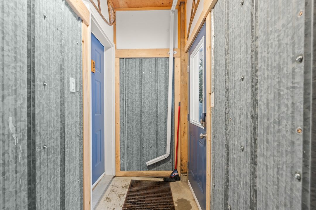 Entry and storage