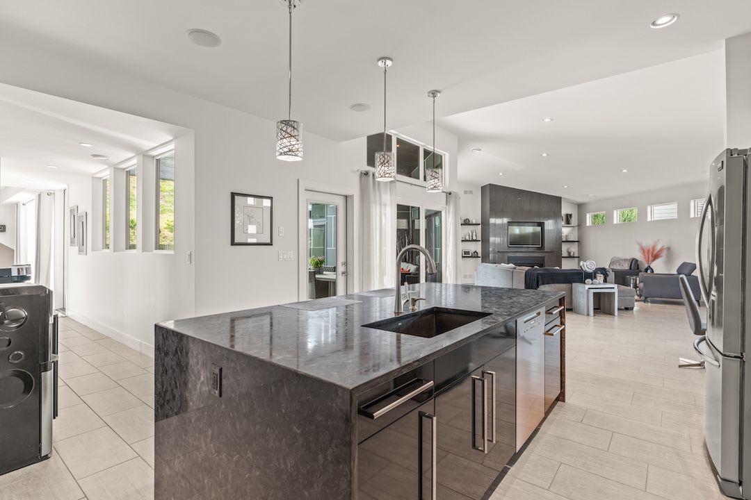 Kitchen wide
