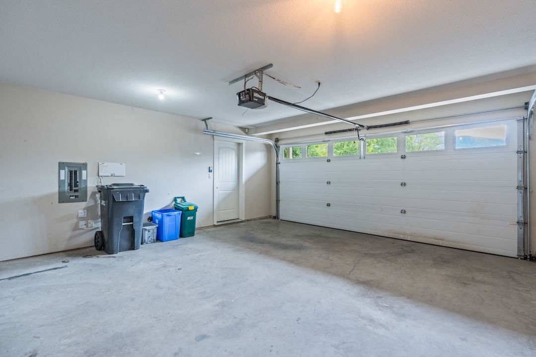 Laundry area on the upper level