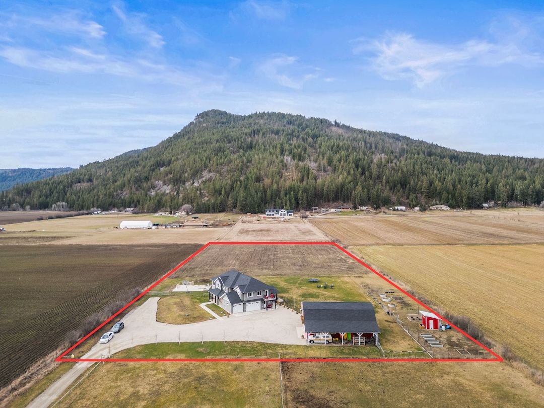 Aerial with lot lines marked