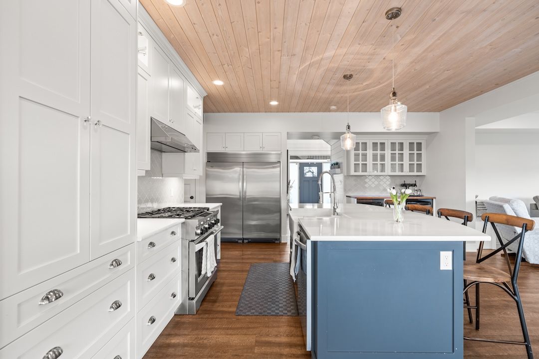 Kitchen island and gas range