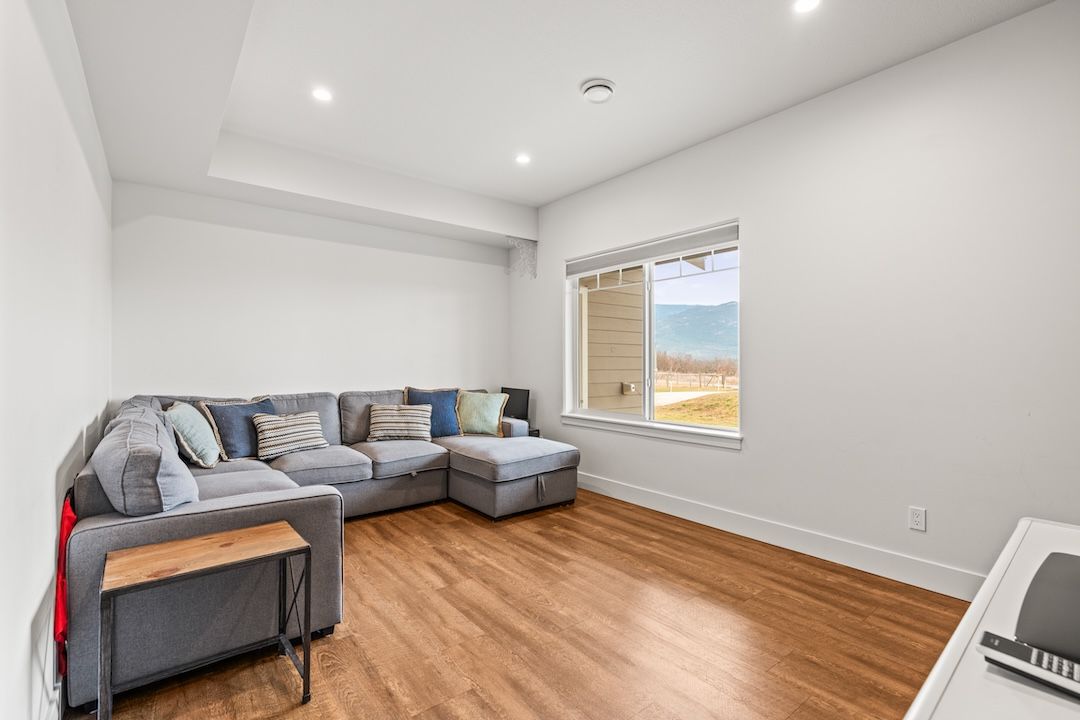 Secondary bedroom at 4160 Noble Road