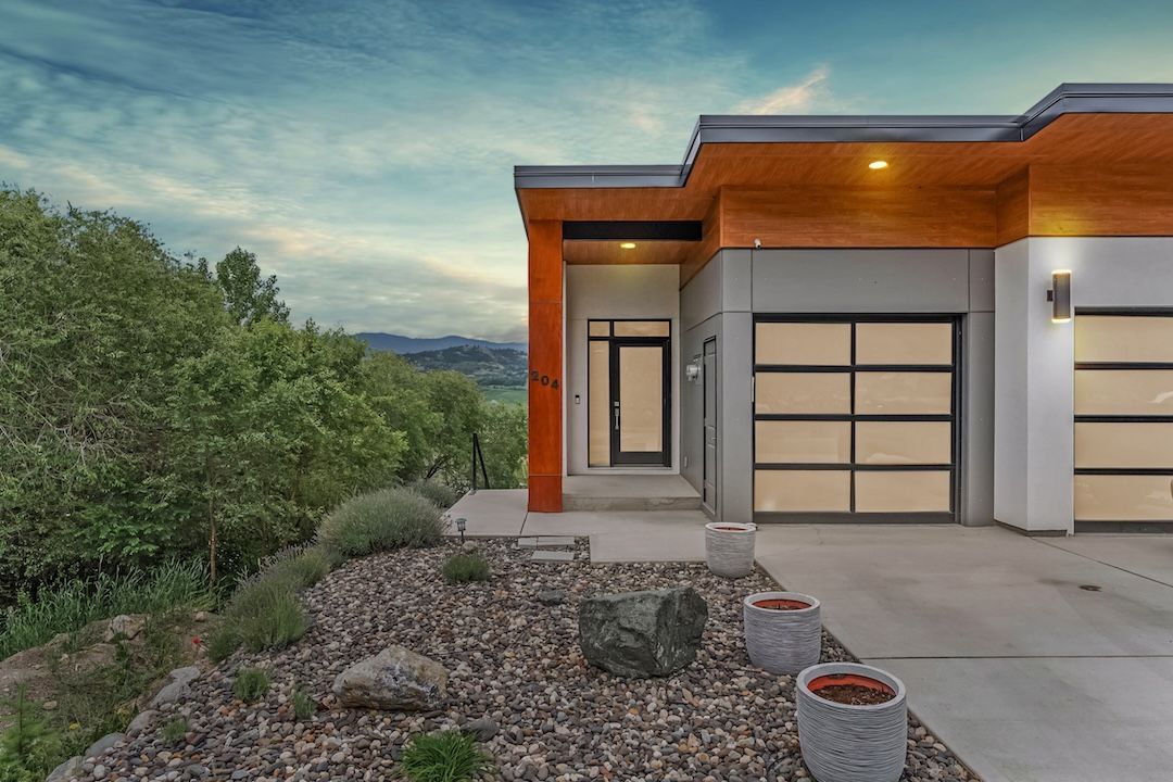 206 Vineyard Way, Vernon BC — at twilight