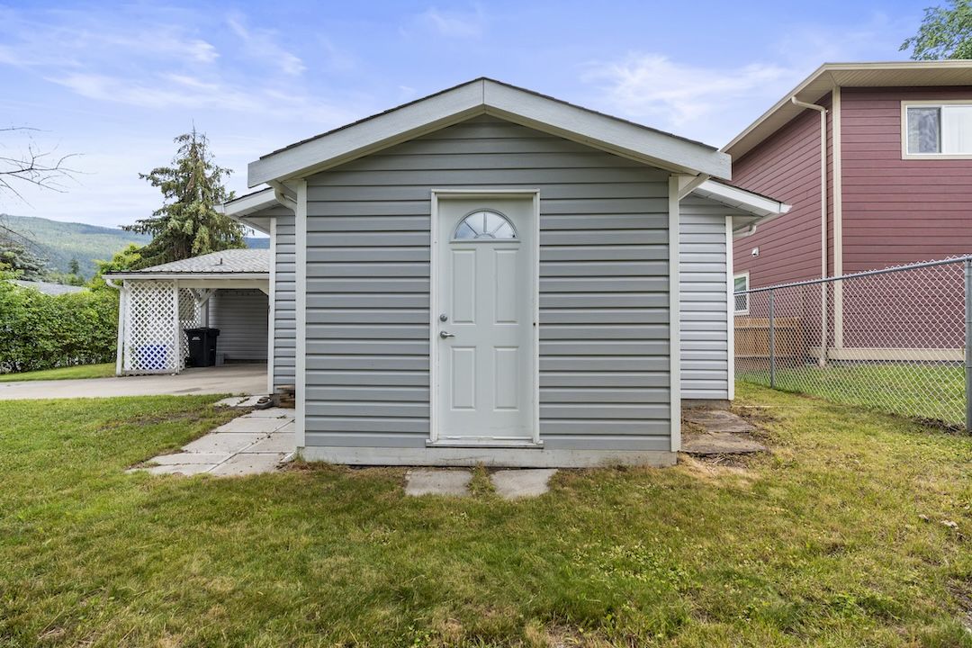 Yard shed
