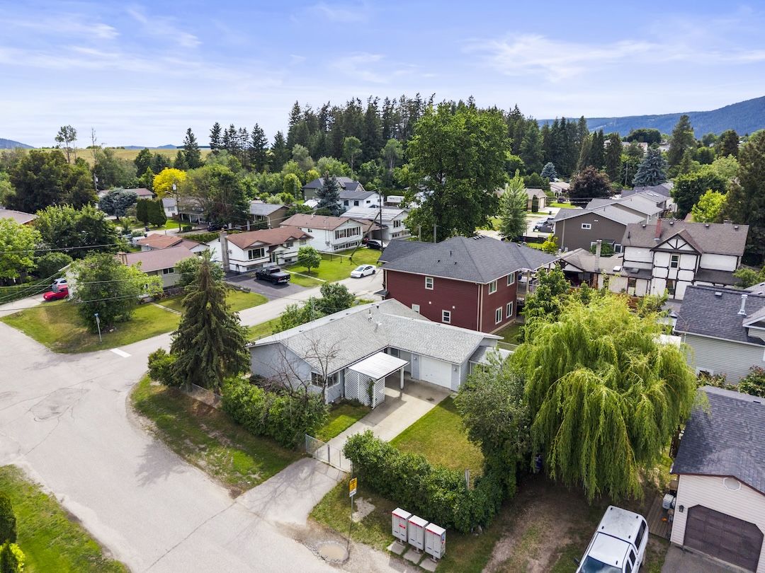Aerial of the neighbourhood