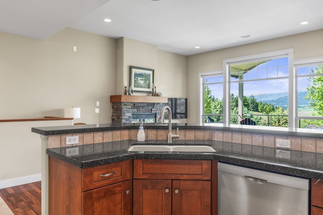 Kitchen island
