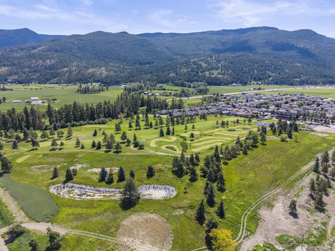 Rosemont and golf course from above, valley beyond