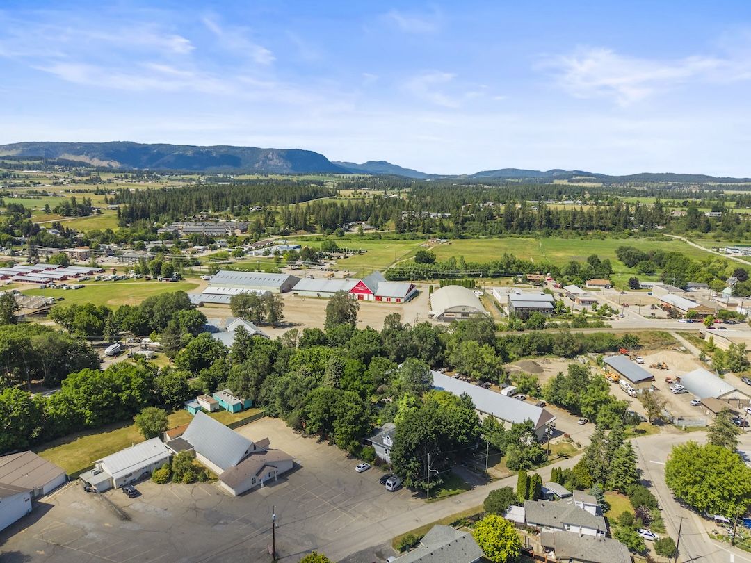 Aerial toward the IPE