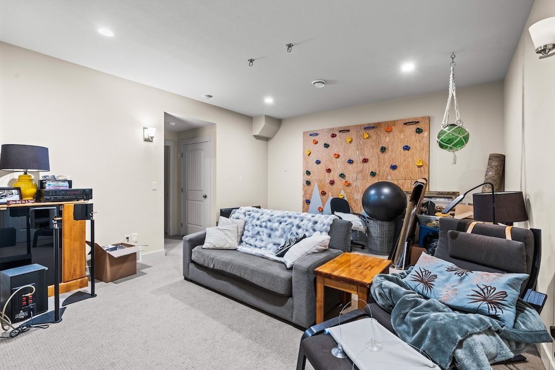 Finished basement rec room