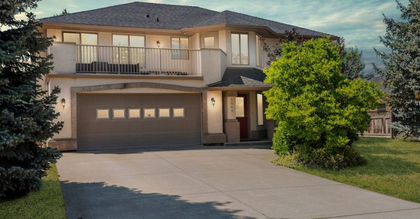 Armstrong BC Real Estate | 2068 Hunter Crescent