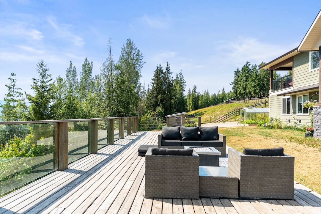 Fire table seating