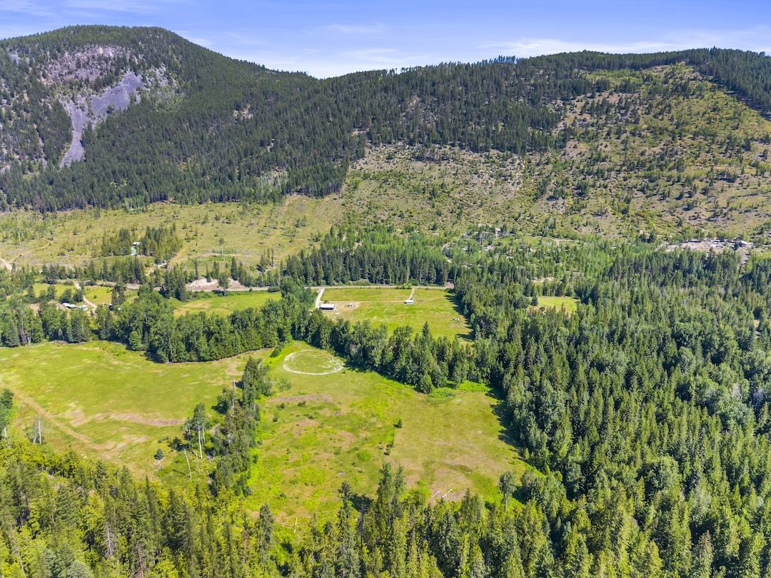 Aerial showing the property in the valley