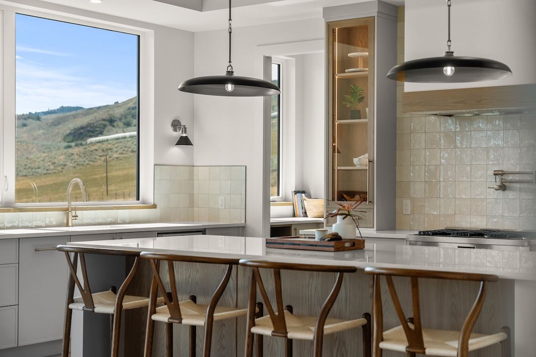 Kitchen island seating and bar