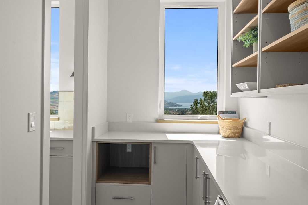 Butler's pantry