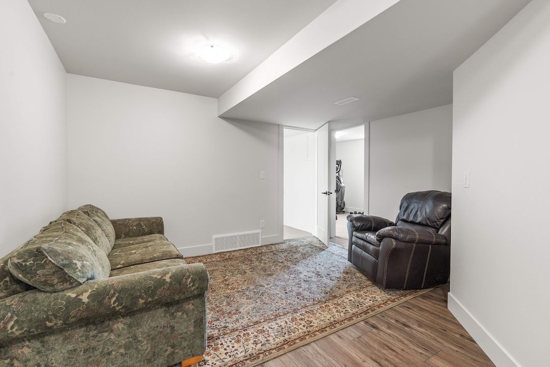 Suite living room