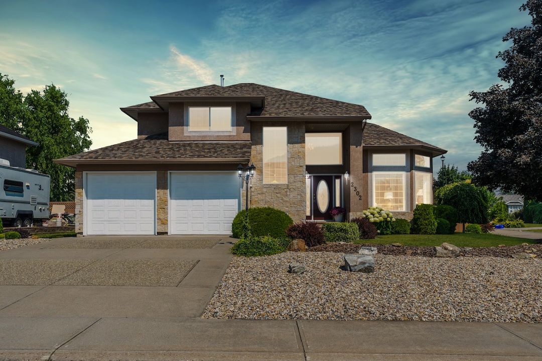 Armstrong BC Real Estate | 2302 Maundrell Avenue