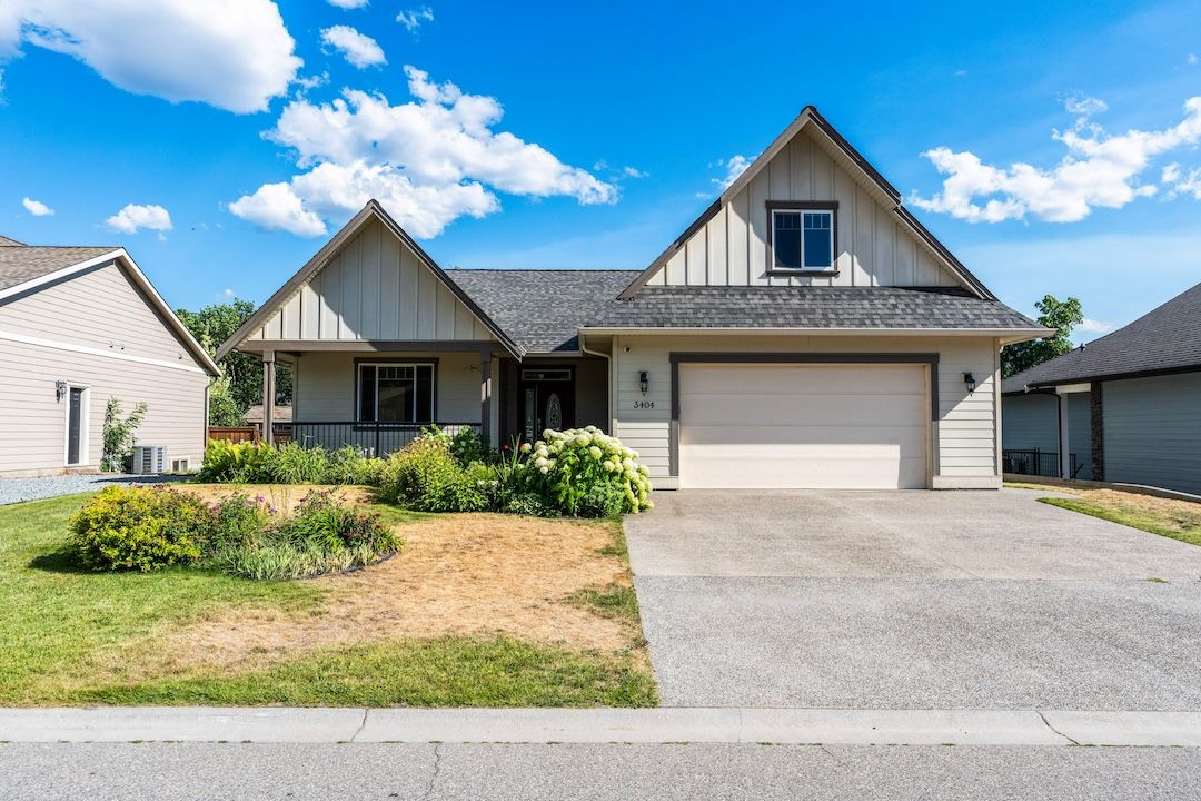 Info Booklet — 3404 McKechnie Drive