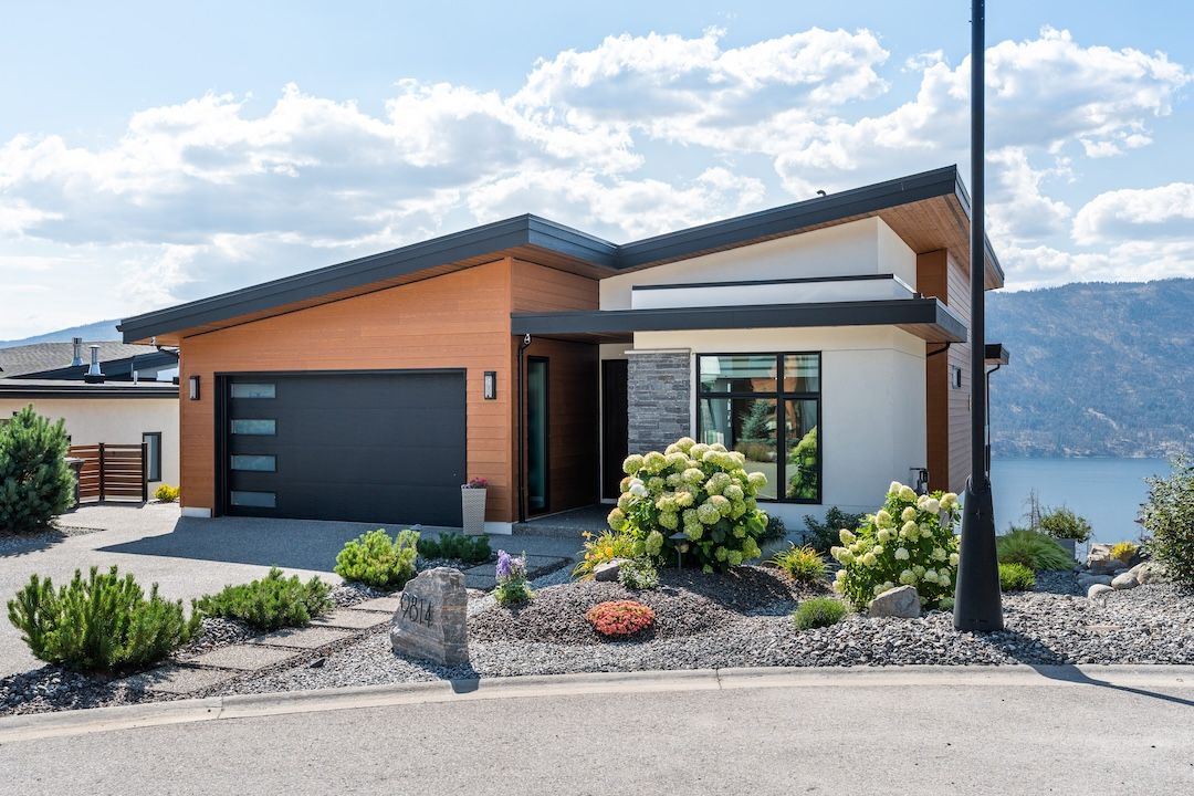 Front exterior and entry — 9814 Beacon Hill Crescent