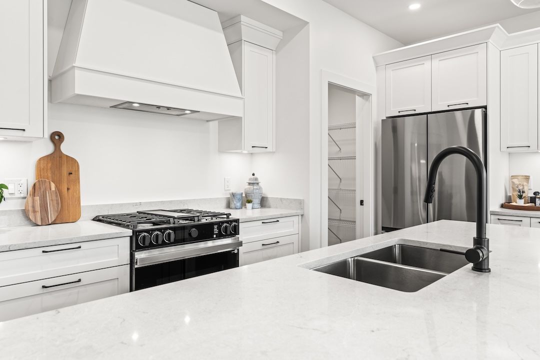 Similar home: Gas range and island sink