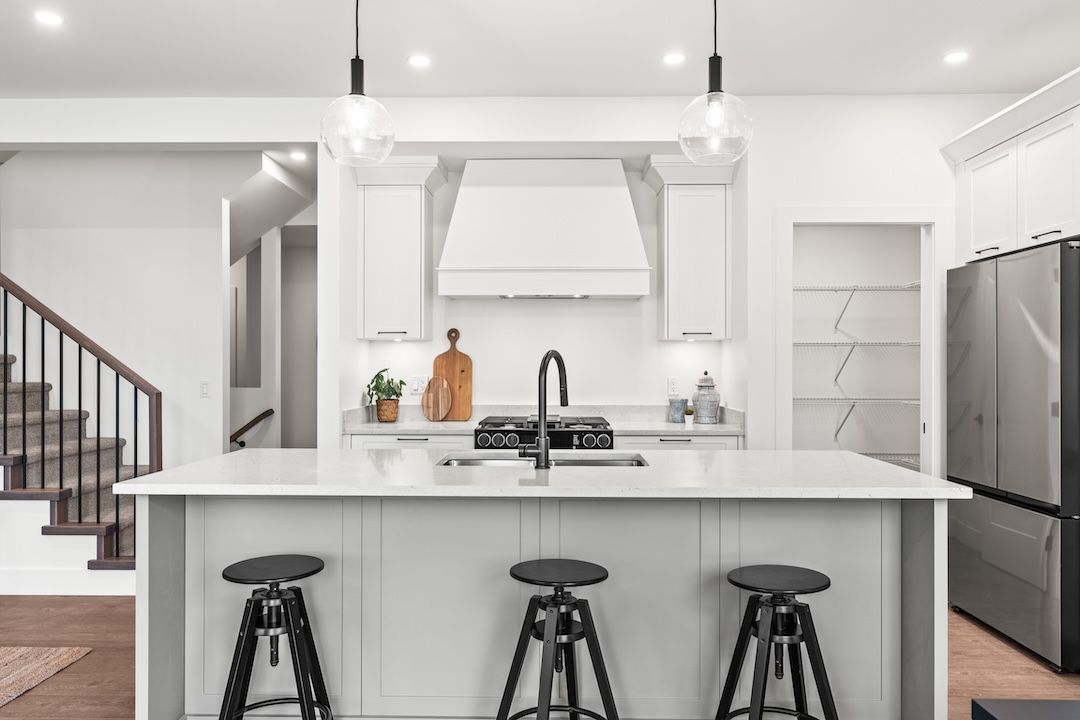 Similar home: Kitchen island
