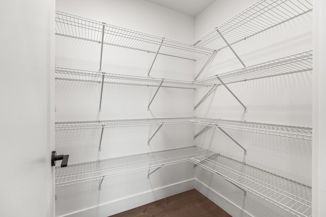Similar home: Walk-in pantry
