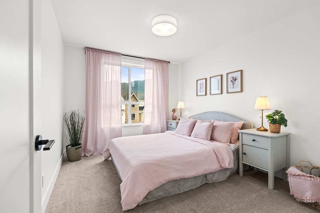 Similar home: Bedroom