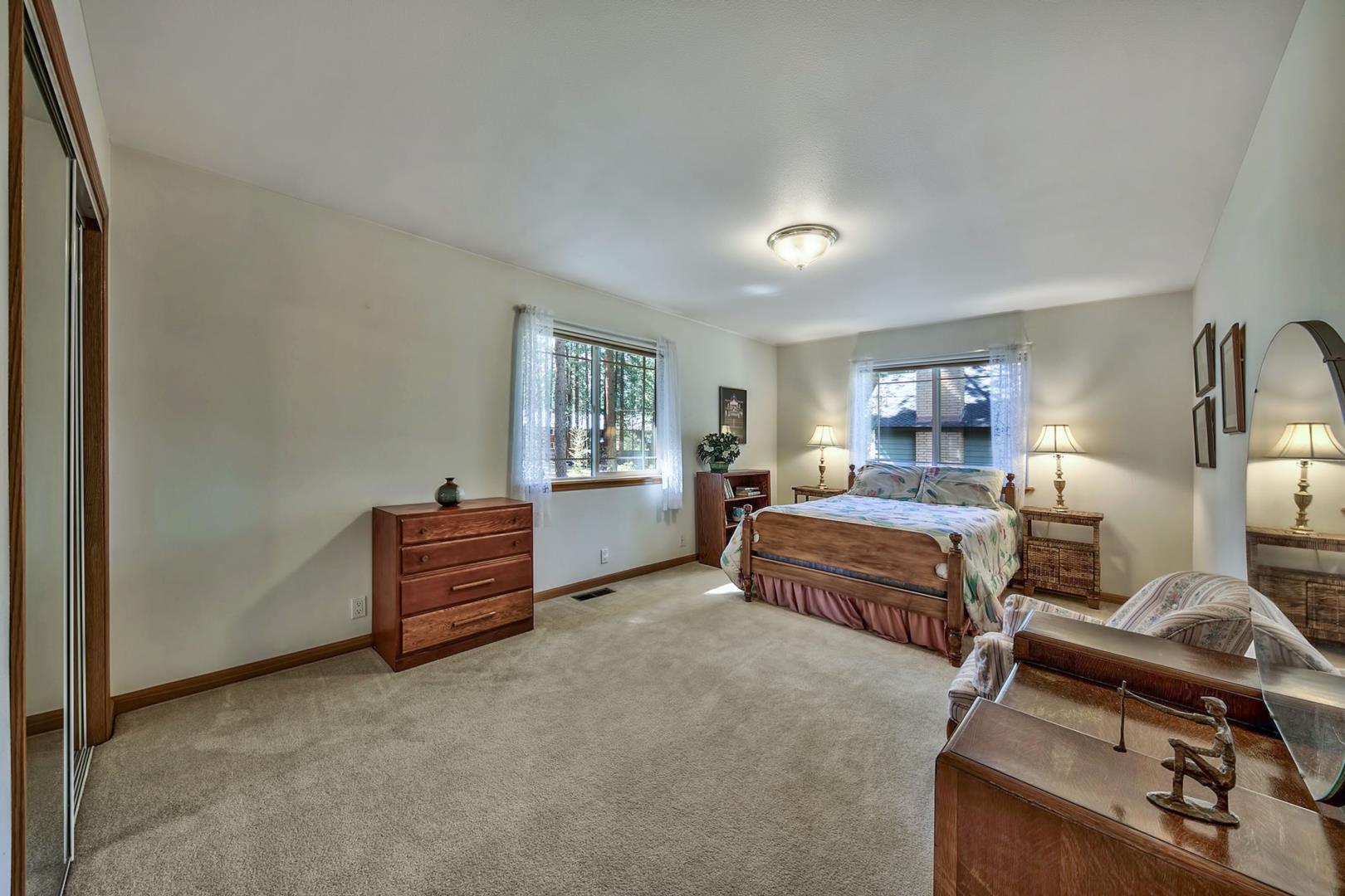 1180 Winnemucca Ave - Why you should love it