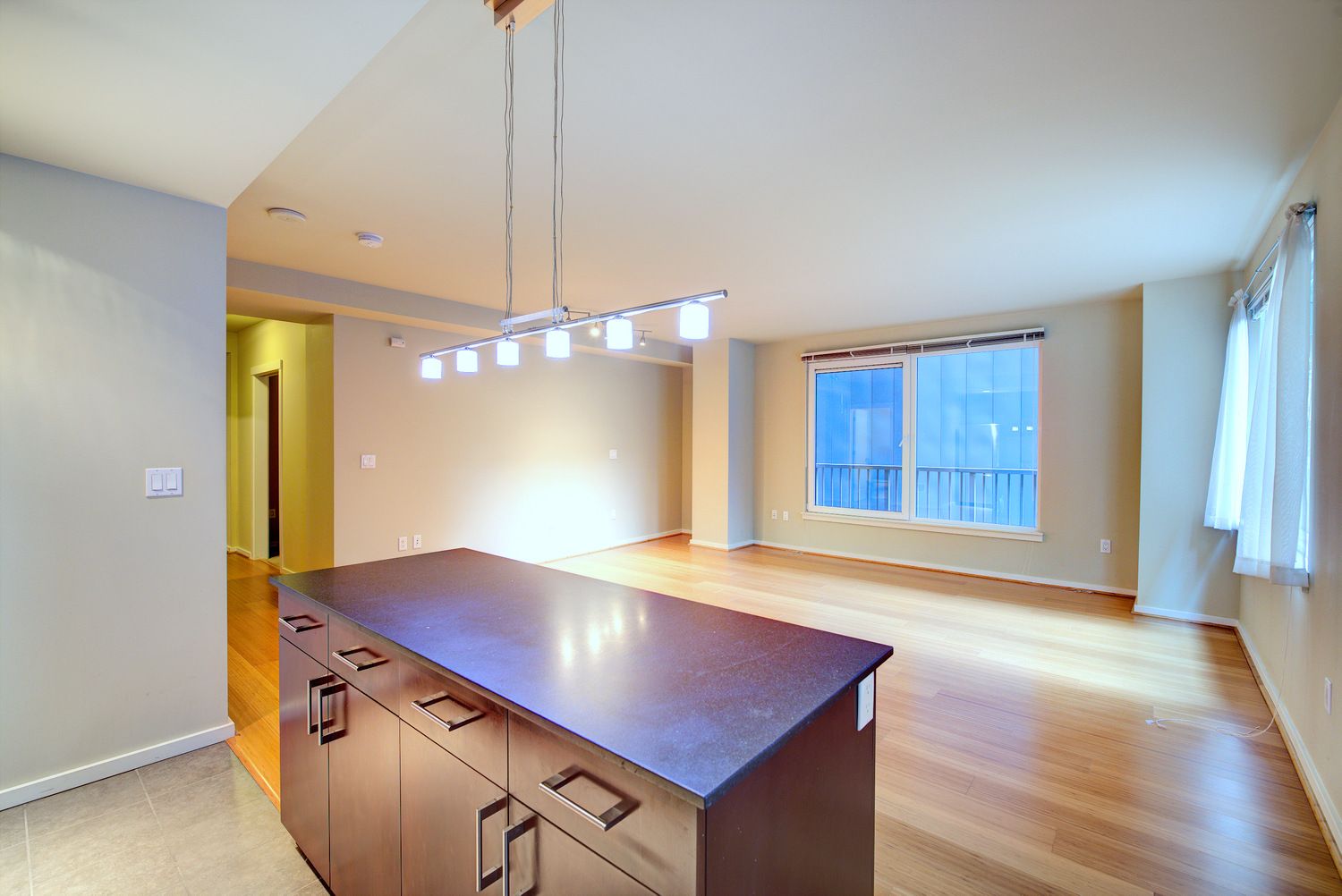 Beautiful Belltown Seattle Rental Condo RE/MAX Integrity Property