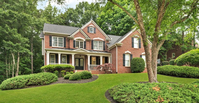 870 River Cliff Court, Suwanee, GA 30024 | $1,050,000