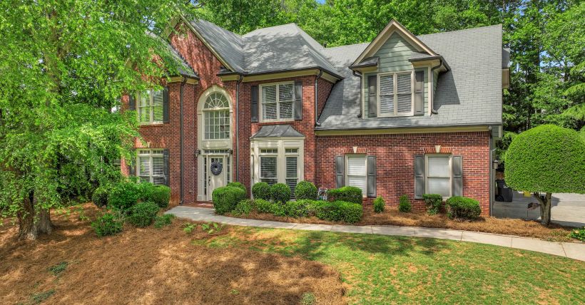 2015 Barrett Dr, Cumming, GA 30040 | $575,000