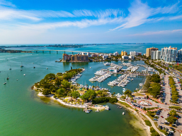 Explore the waterfront communities in Sarasota of SW Florida