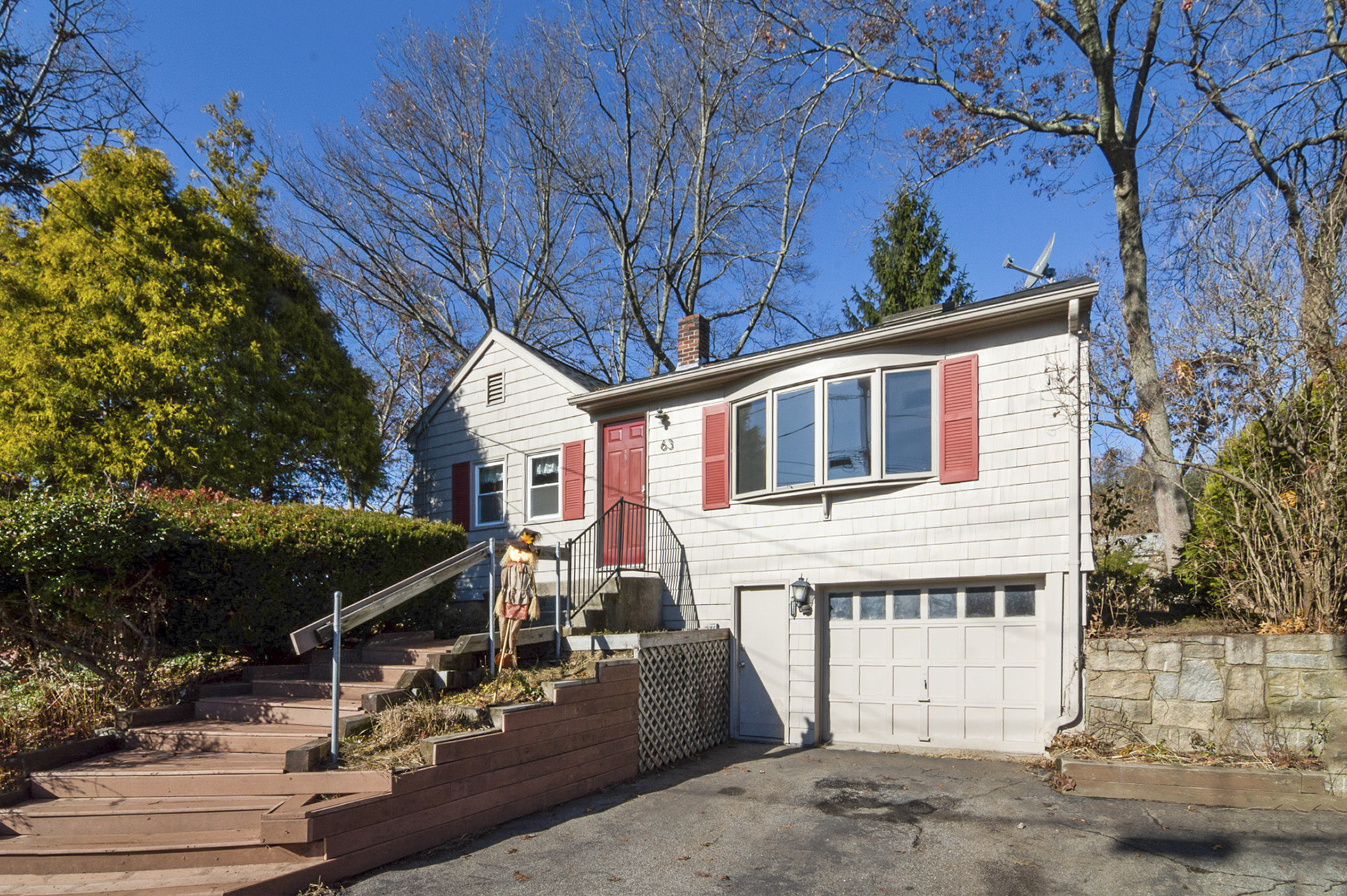 63 Twin Lakes Ave, Coventry, Rhode Island I Sat 12/7 from 11:30-1:00PM