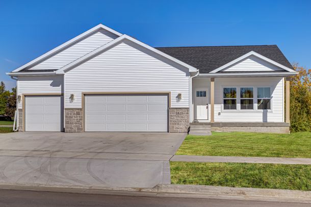 5825 Westfield Dr | Ames, IA