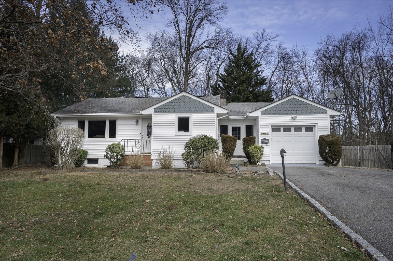 Home for Sale in Lincoln Park, NJ